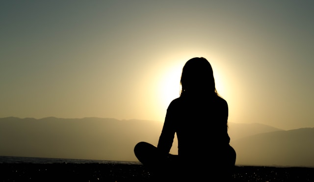 How I Turned My Spiritual Practice into a Meditation Business That Heals and Thrives